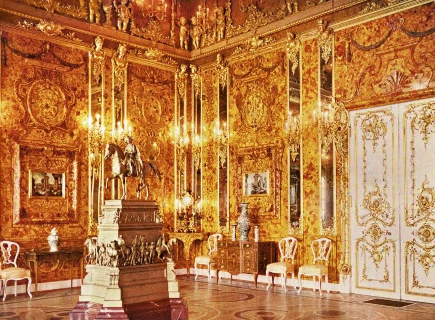 amber room